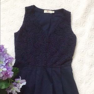 Vineyard Vines leaf lace dress